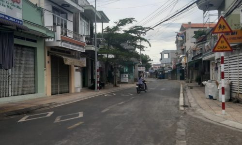 Bán lô đất đường Hải Thượng Lãn Ông Xe tải chay đến đất.